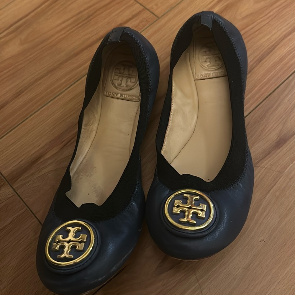 Tory Burch Blue Flat Size 6.5